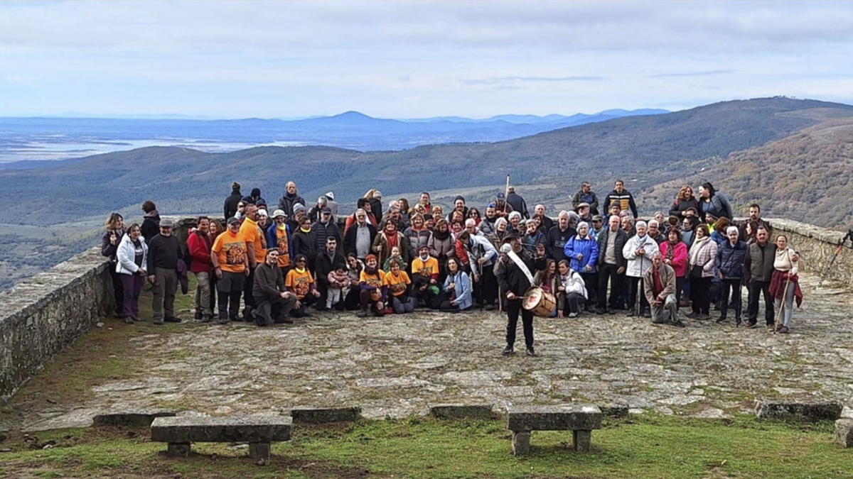 EL Cerro, cierra el Festival de la Candela de Otoño